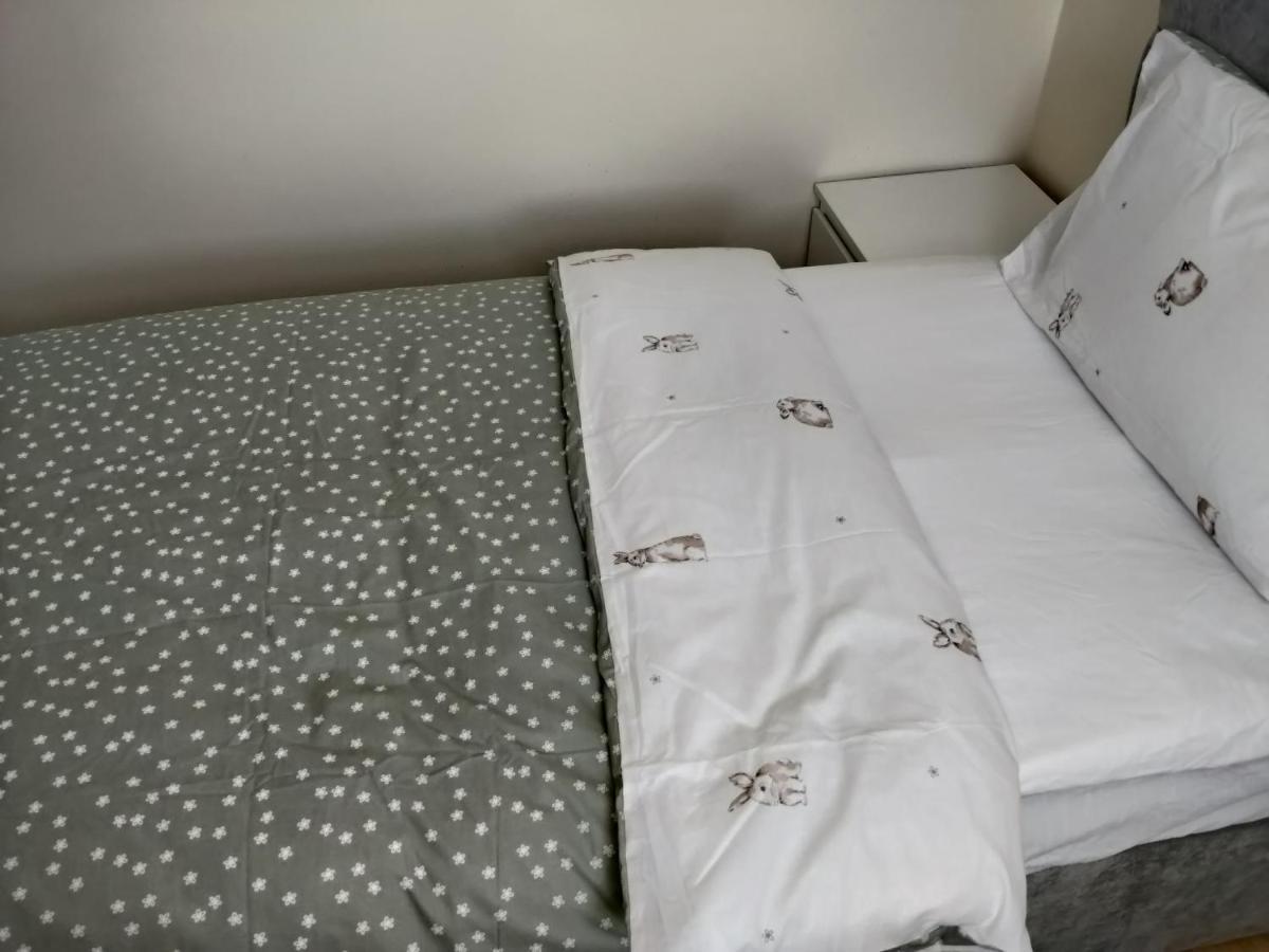 Beautiful House In Ruislip Hotell Northwood  Exteriör bild